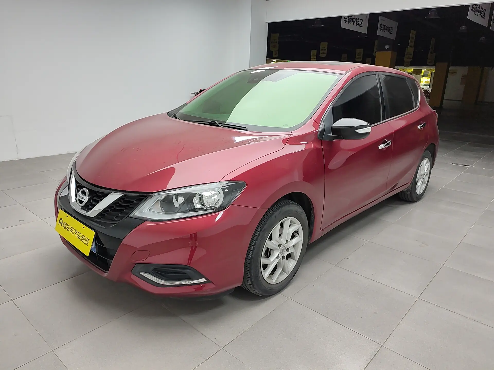 Nissan Tiida  из Китая