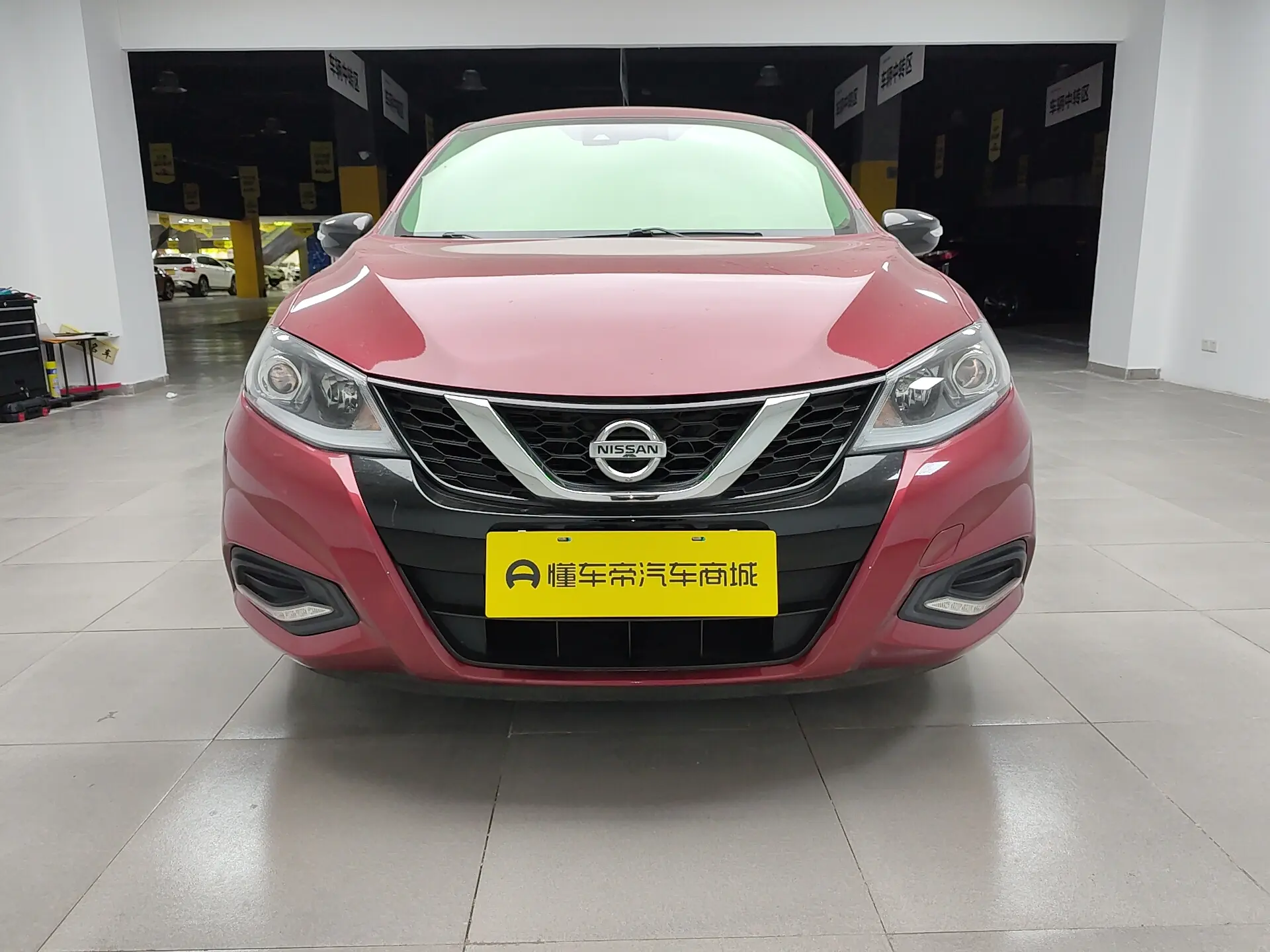 Nissan Tiida  из Китая