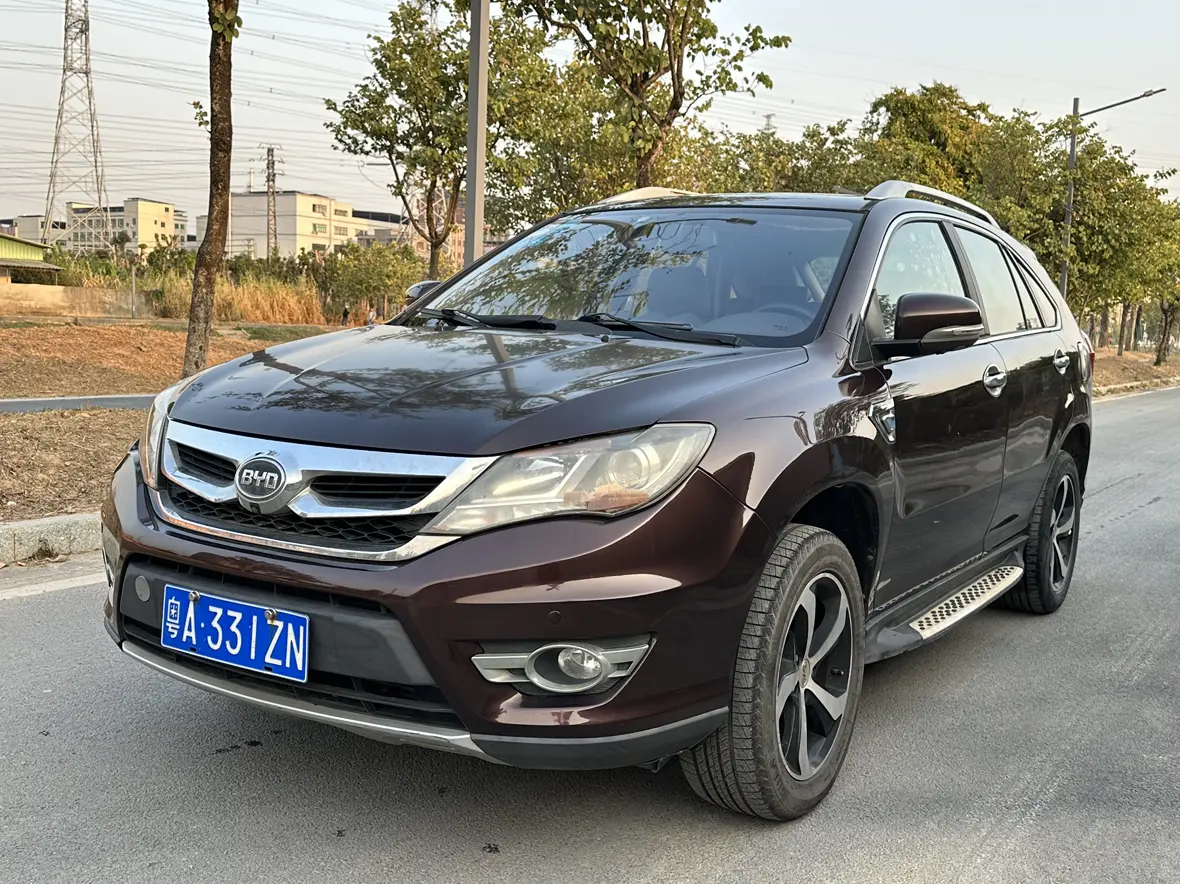 BYD S7  из Китая