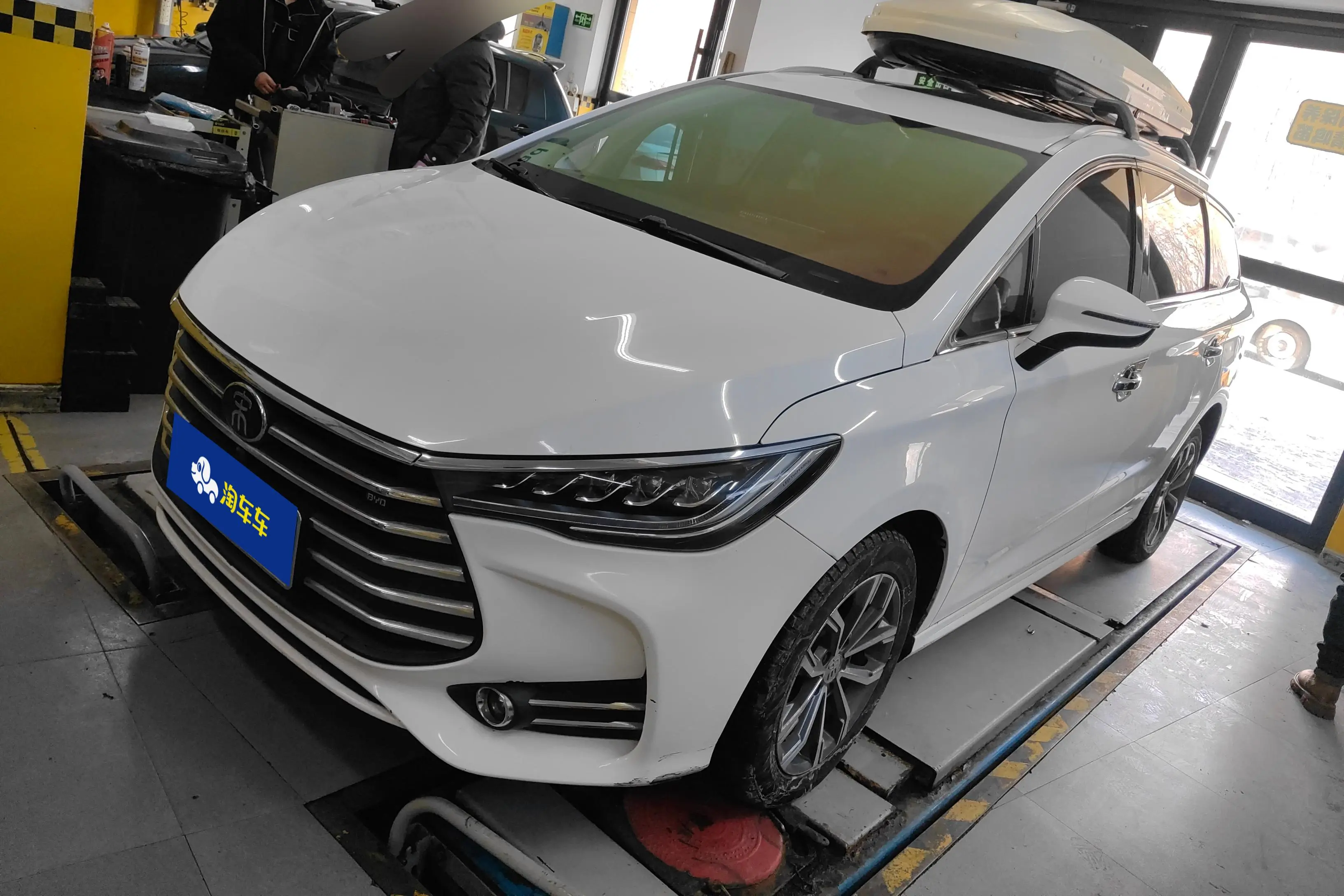 BYD Song MAX  из Китая