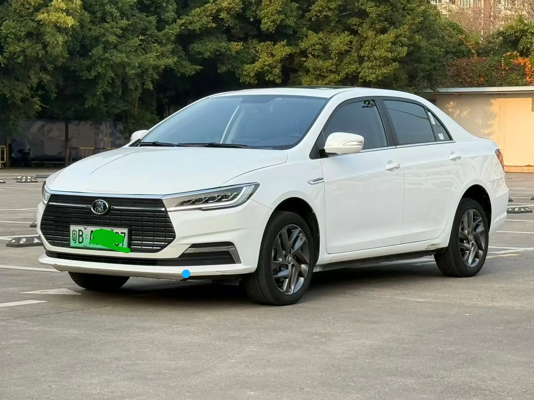 BYD QinEV  из Китая