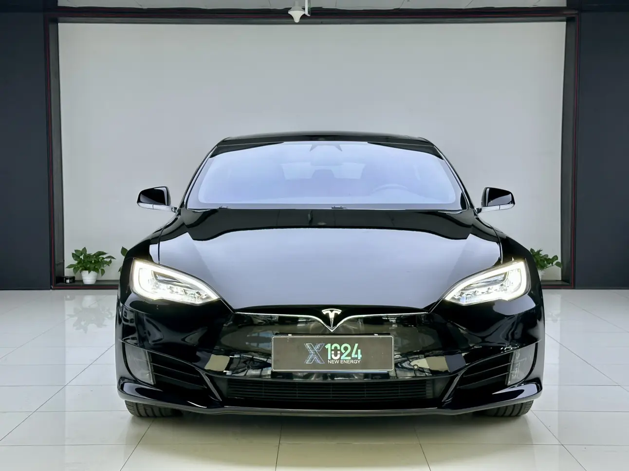 Tesla Model S  из Китая