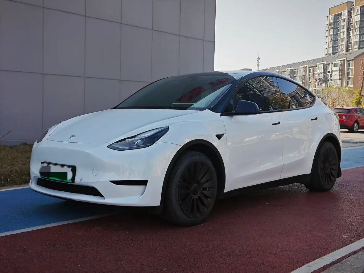 Tesla Model Y  из Китая