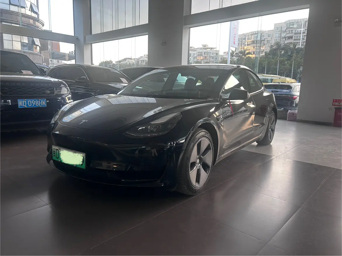 Tesla Model 3  из Китая