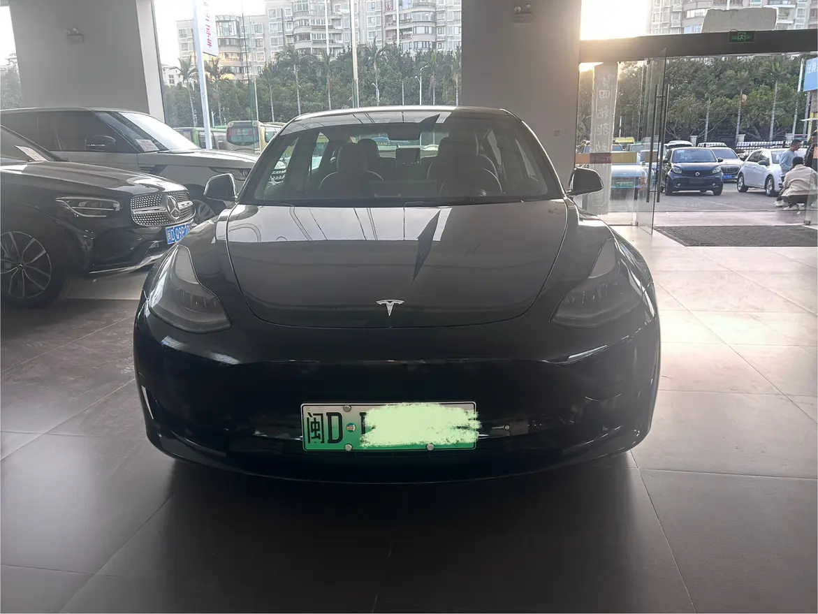 Tesla Model 3  из Китая