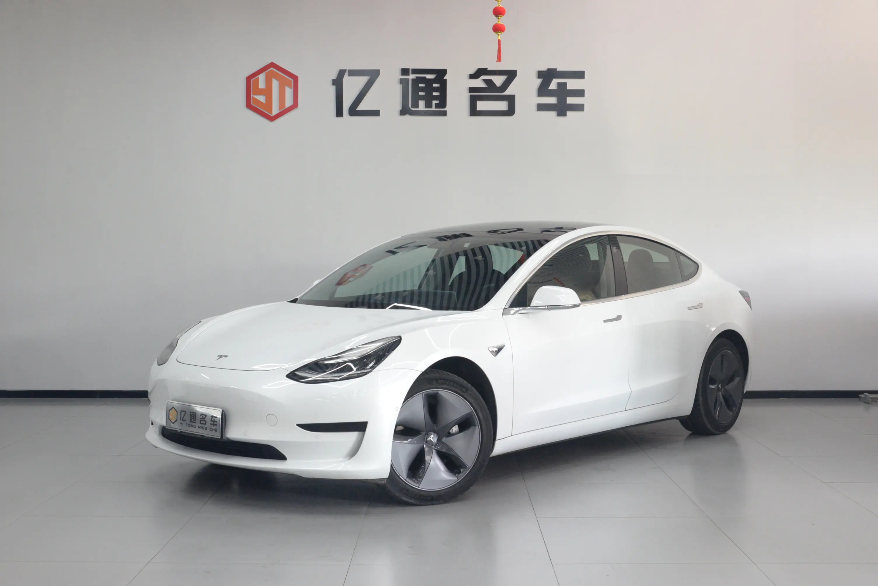 Tesla Model 3  из Китая