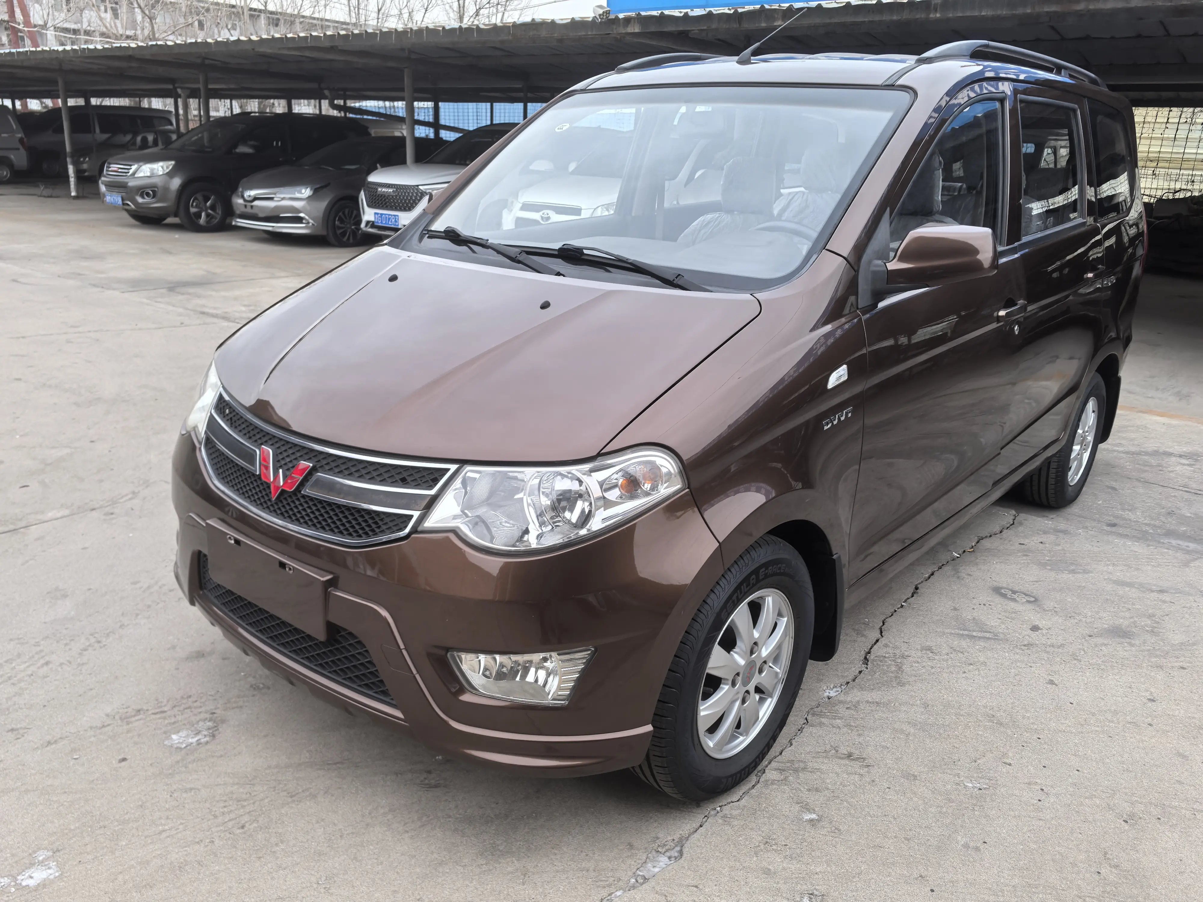 Wuling Hongguang  из Китая