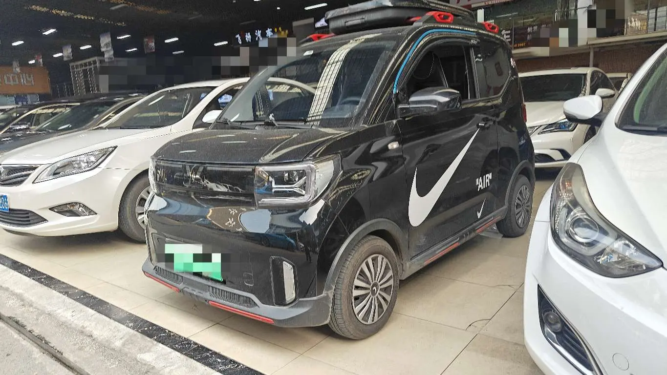 Wuling Hongguang MINIEV  из Китая