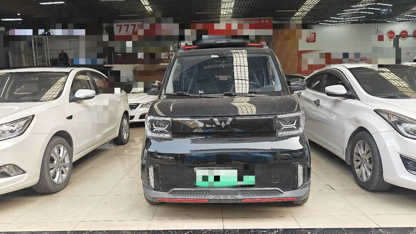 Wuling Hongguang MINIEV  из Китая