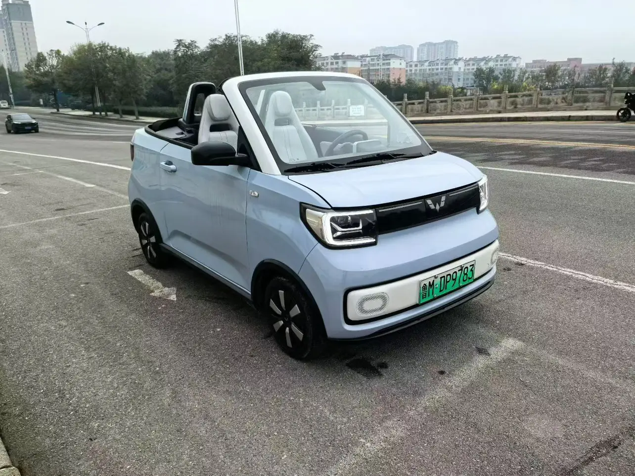 Wuling Hongguang MINIEV  из Китая