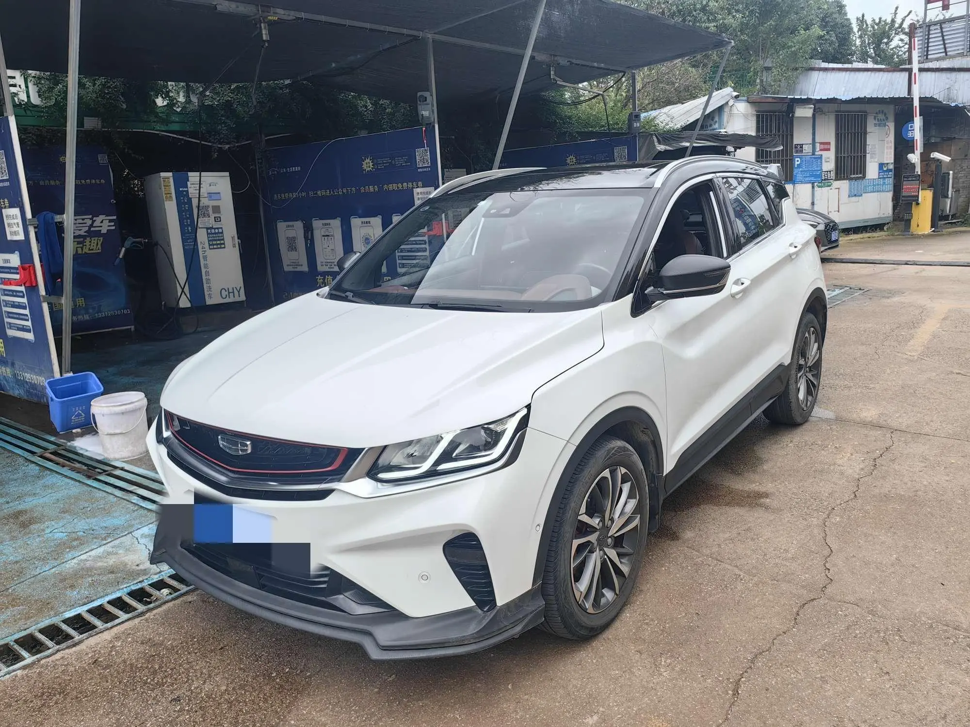 Geely Coolray SX11 (Binyue)  из Китая