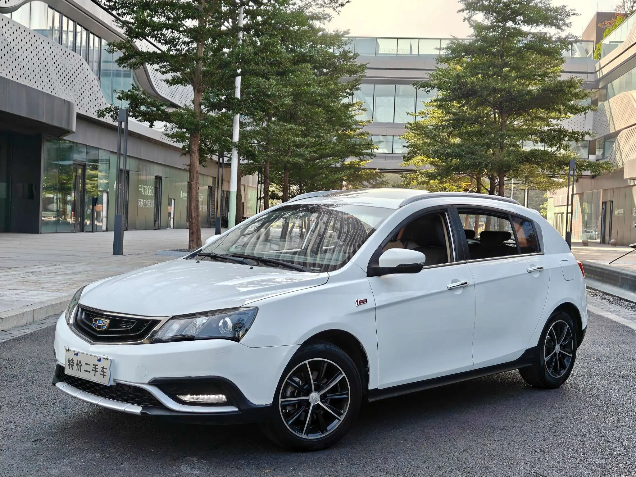 Geely Emgrand  из Китая