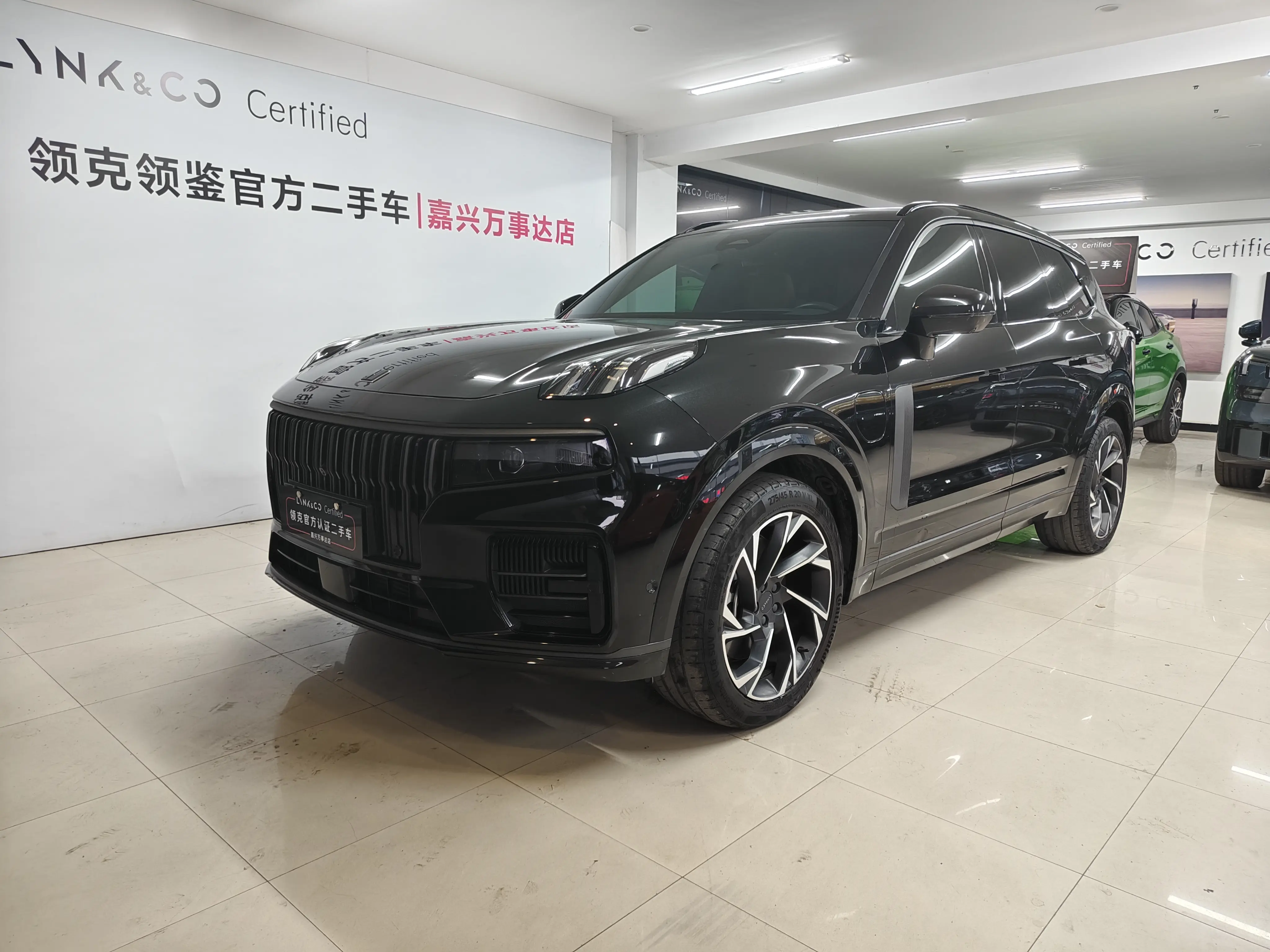 Lynk & Co 09 EM-P