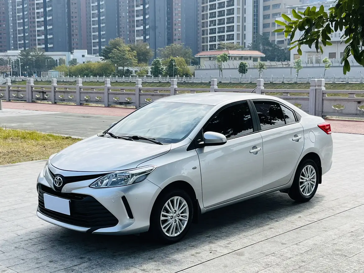 Toyota Vios  из Китая