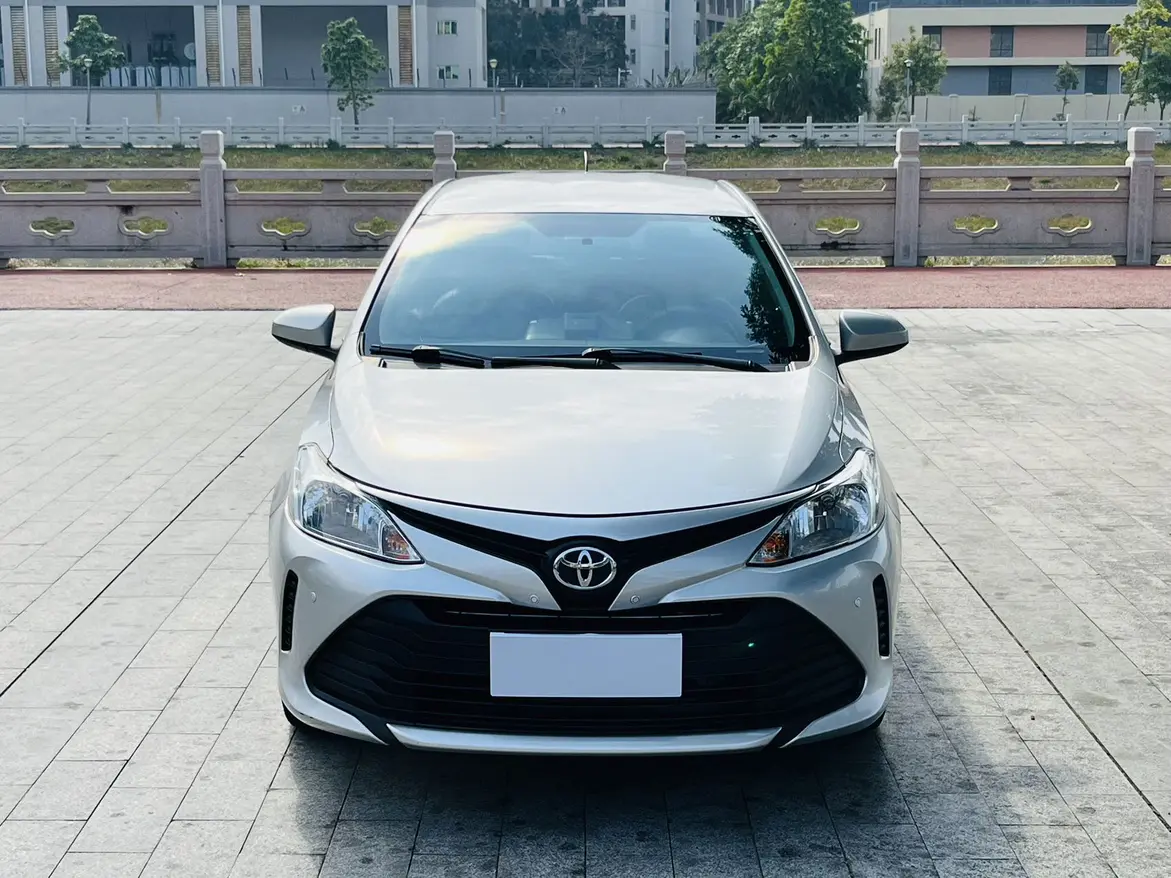 Toyota Vios  из Китая