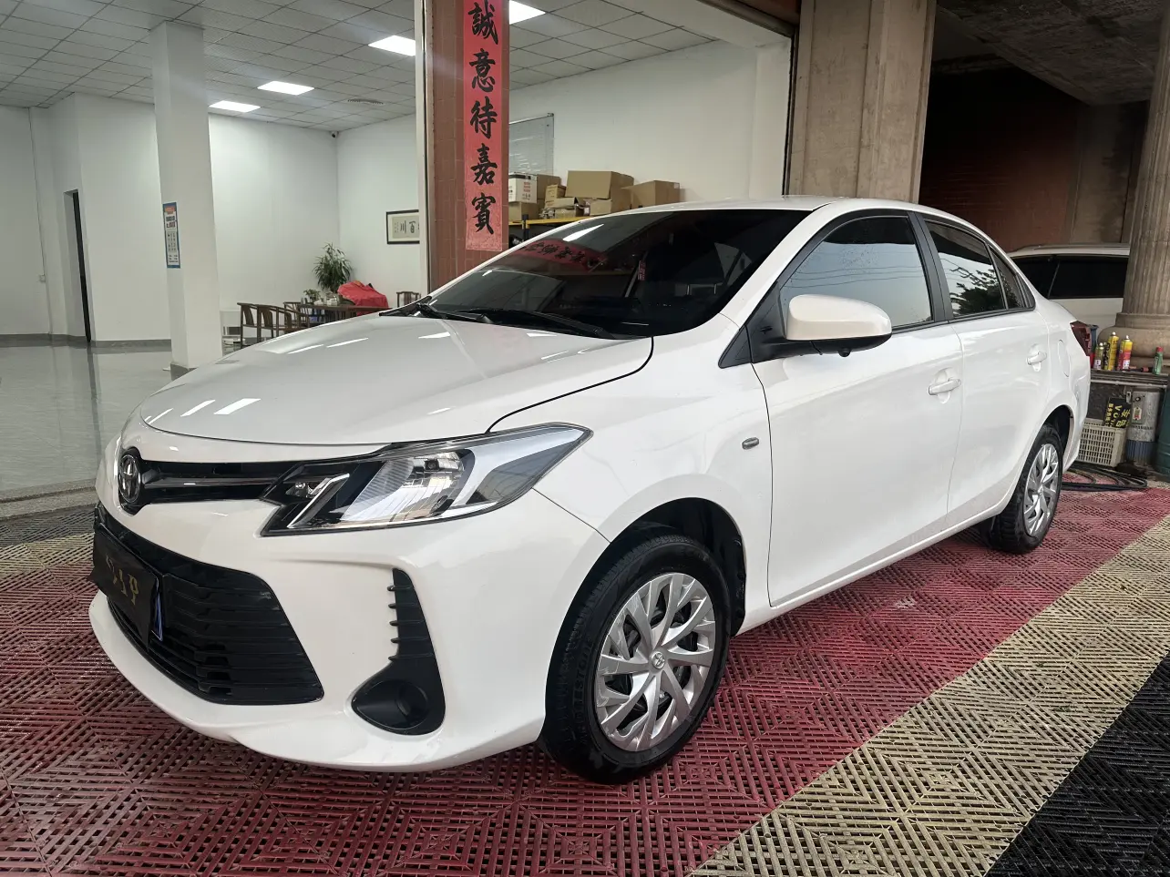 Toyota Vios  из Китая