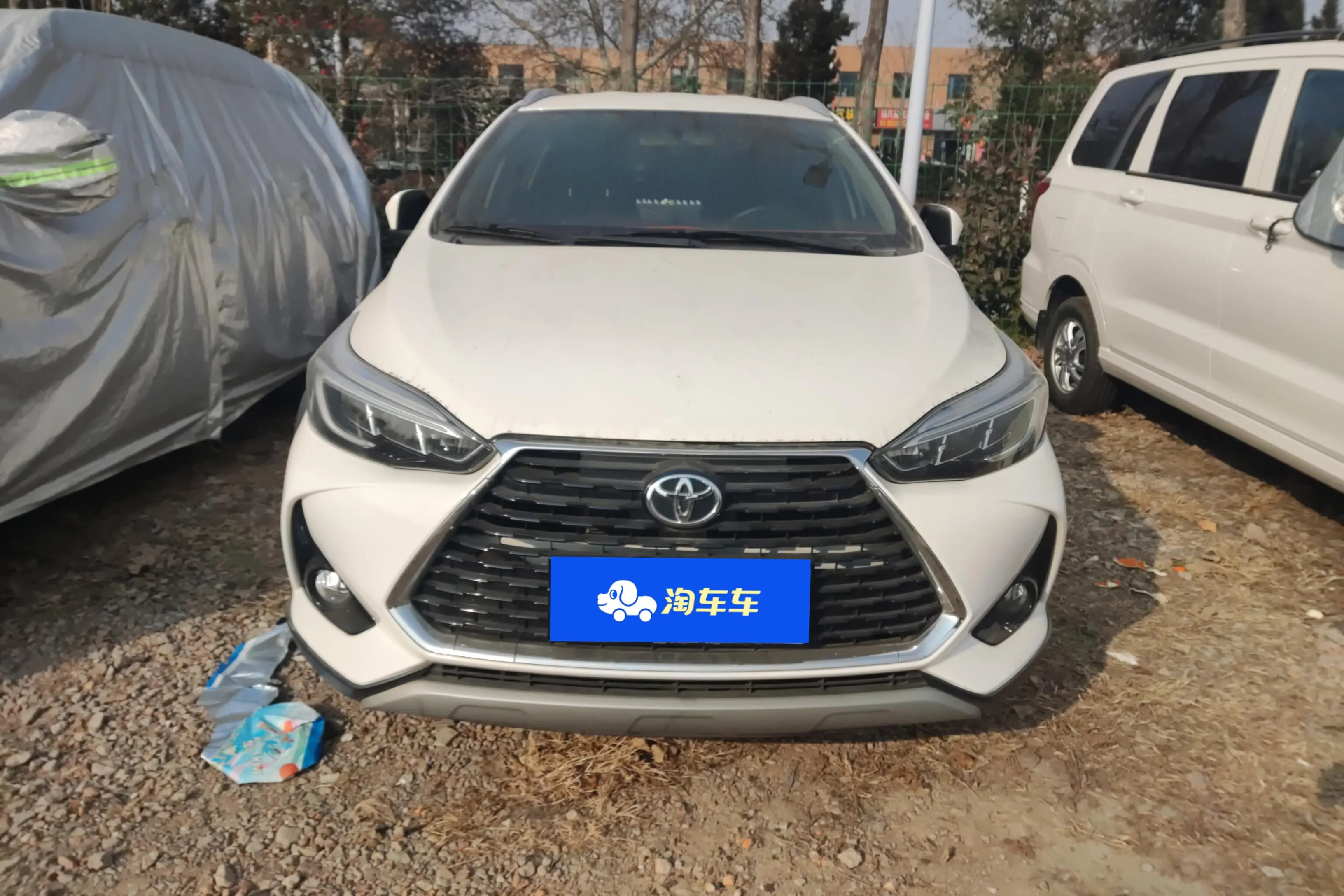 Toyota Yaris L  из Китая