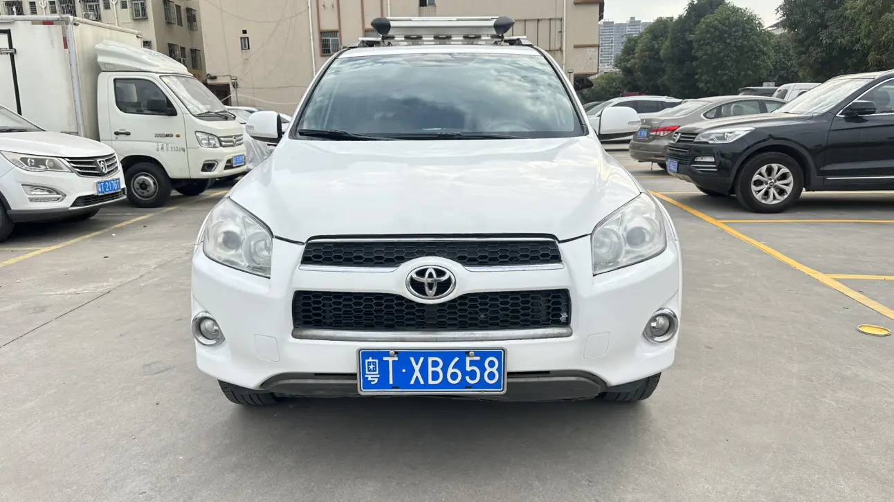 Toyota RAV4  из Китая