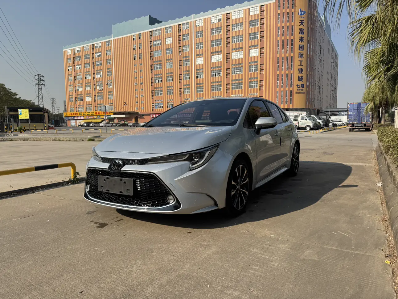 Toyota Levin (Lei Ling)  из Китая