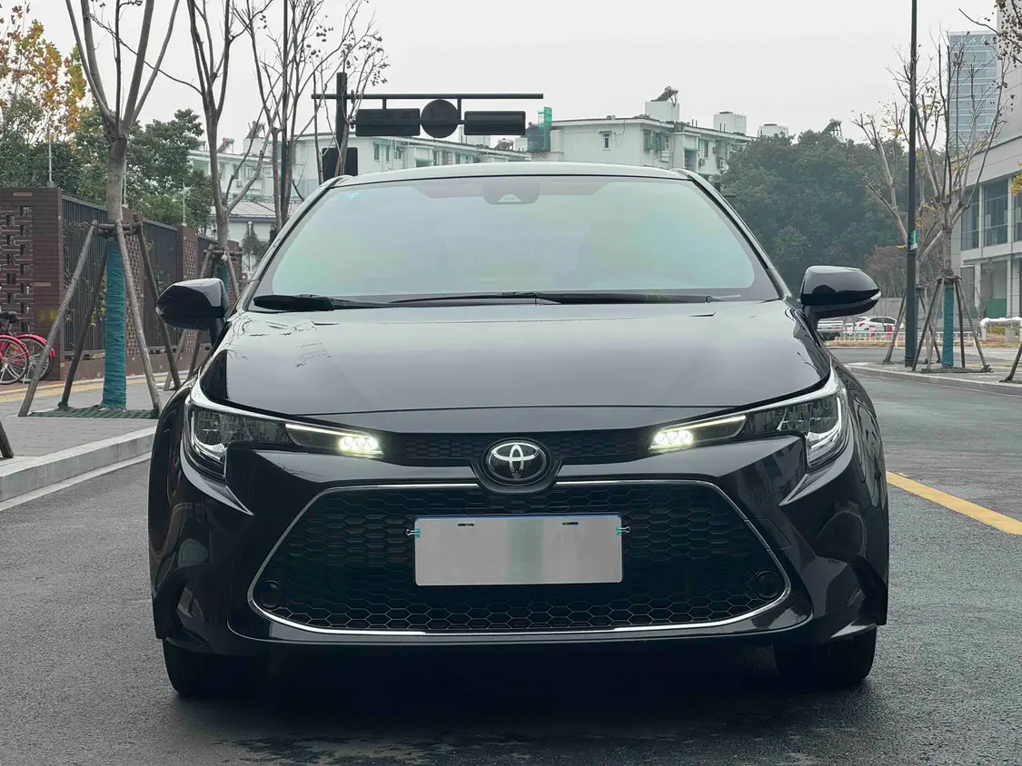 Toyota Levin (Lei Ling)  из Китая