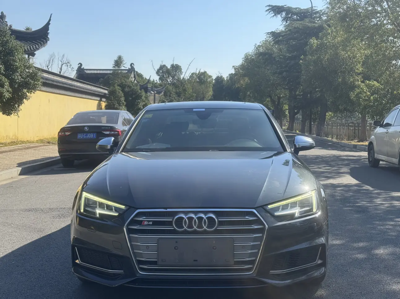 Audi S4  из Китая