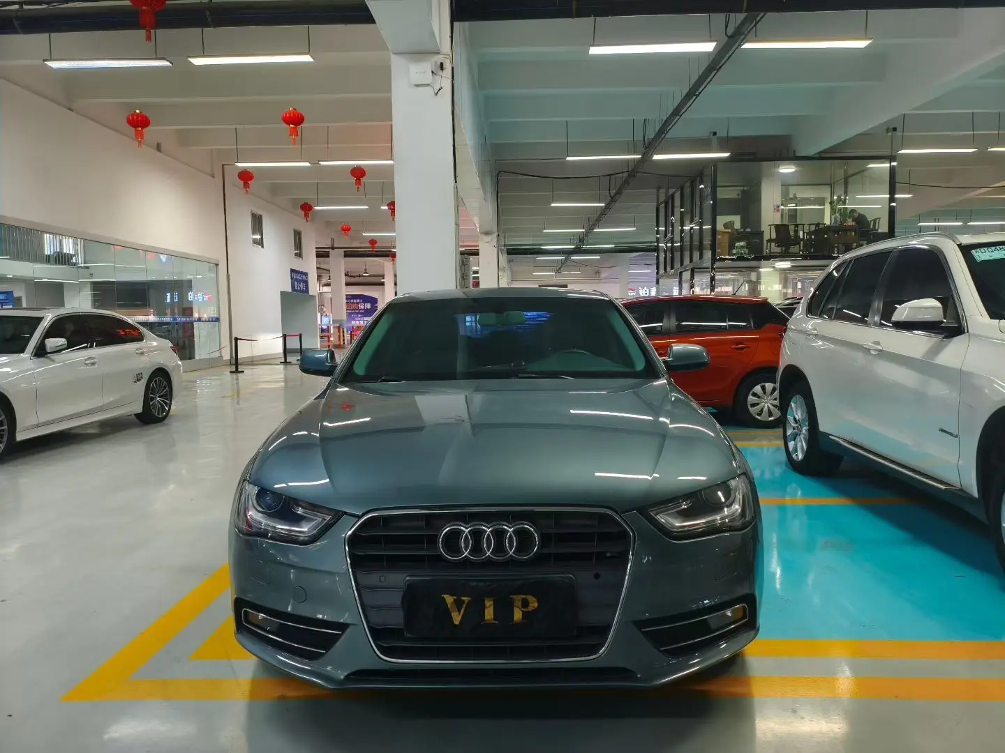 Audi A4L  из Китая