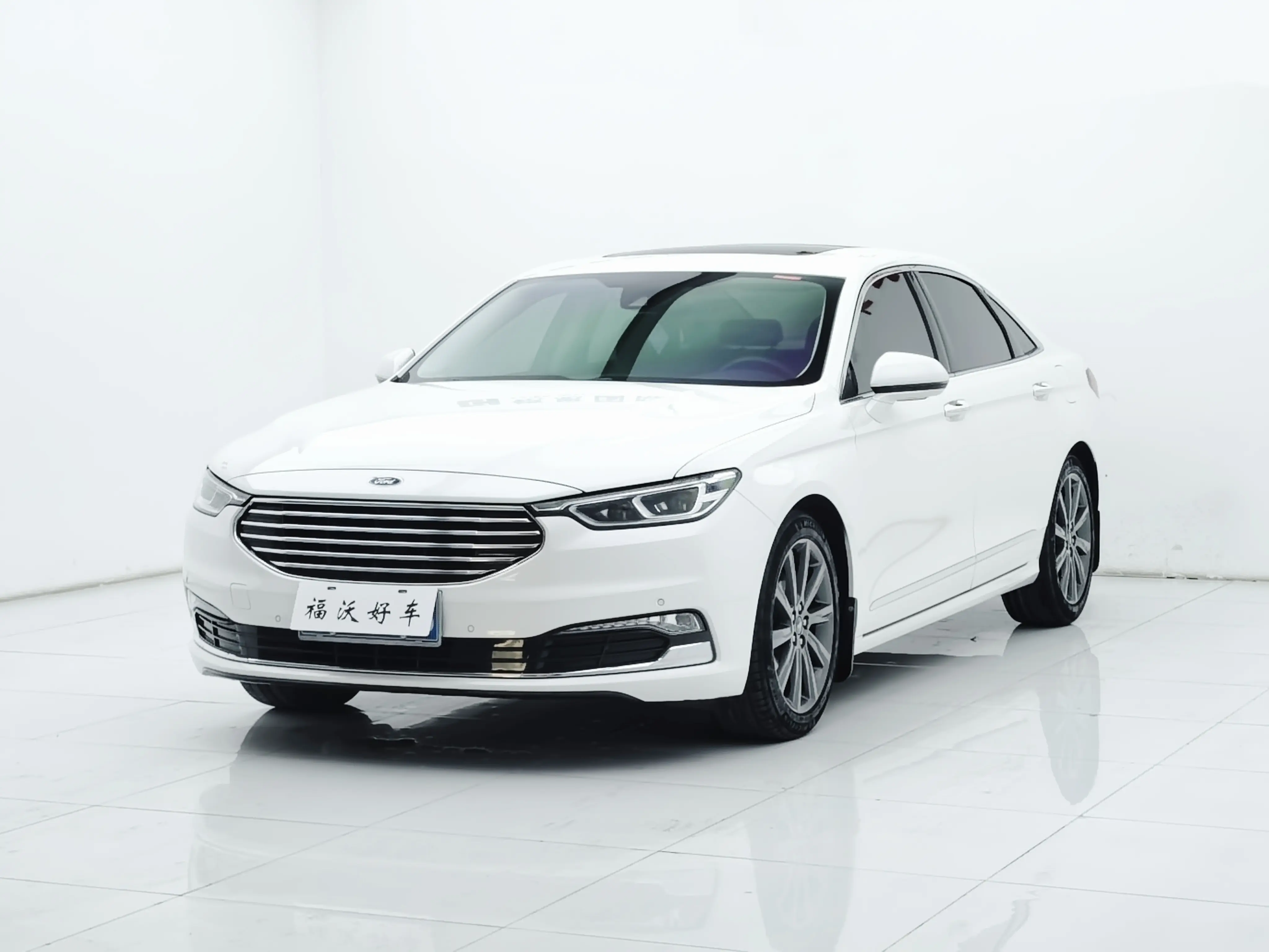 Ford Taurus  из Китая
