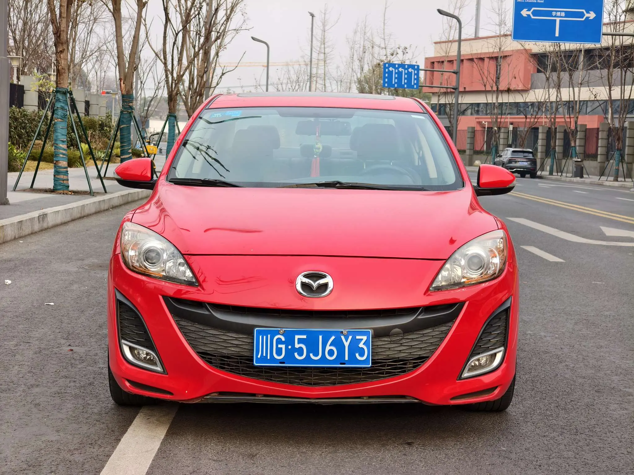 Mazda Axela (Mazda3)  из Китая