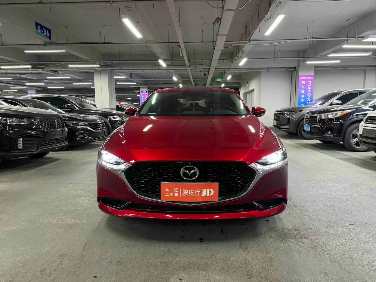 Mazda Axela (Mazda3)  из Китая