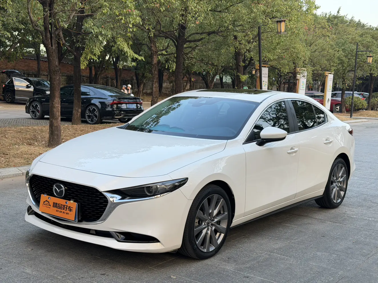 Mazda Axela (Mazda3)  из Китая