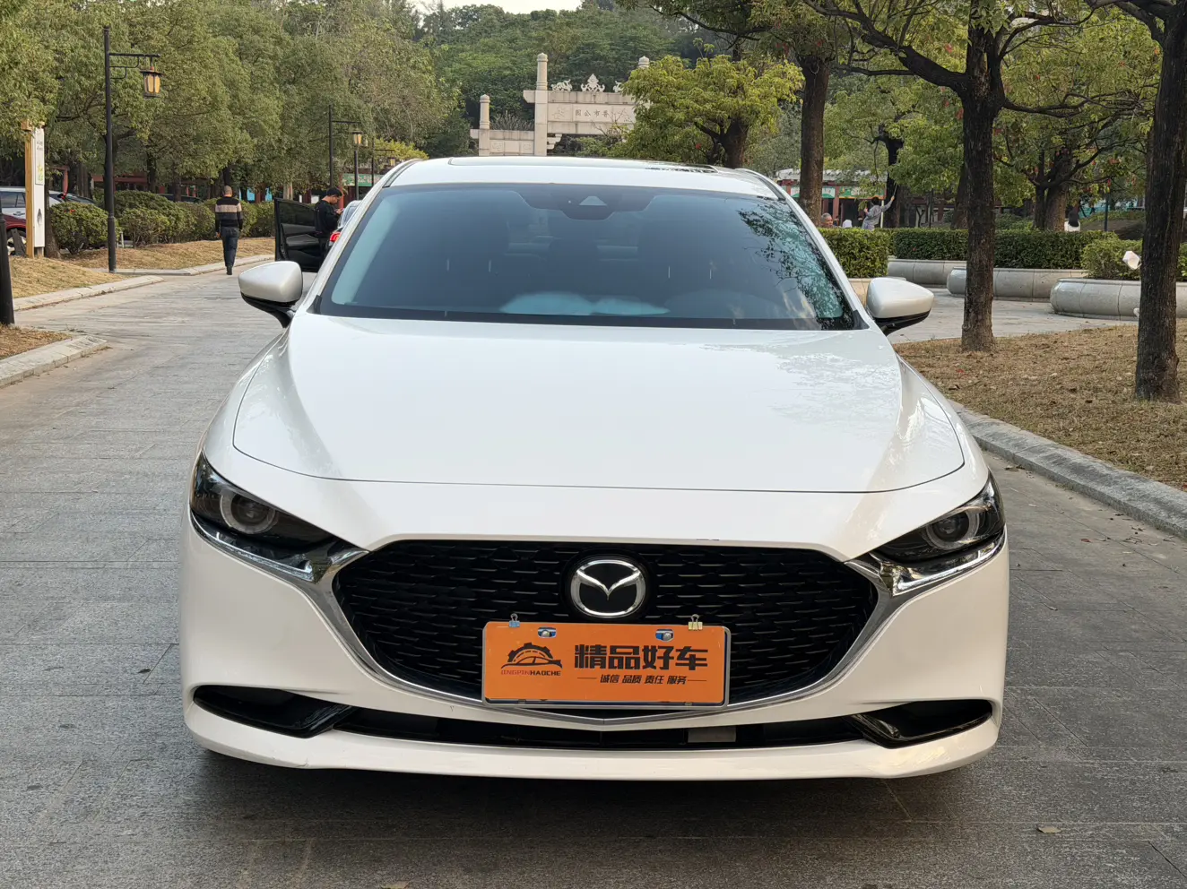 Mazda Axela (Mazda3)  из Китая