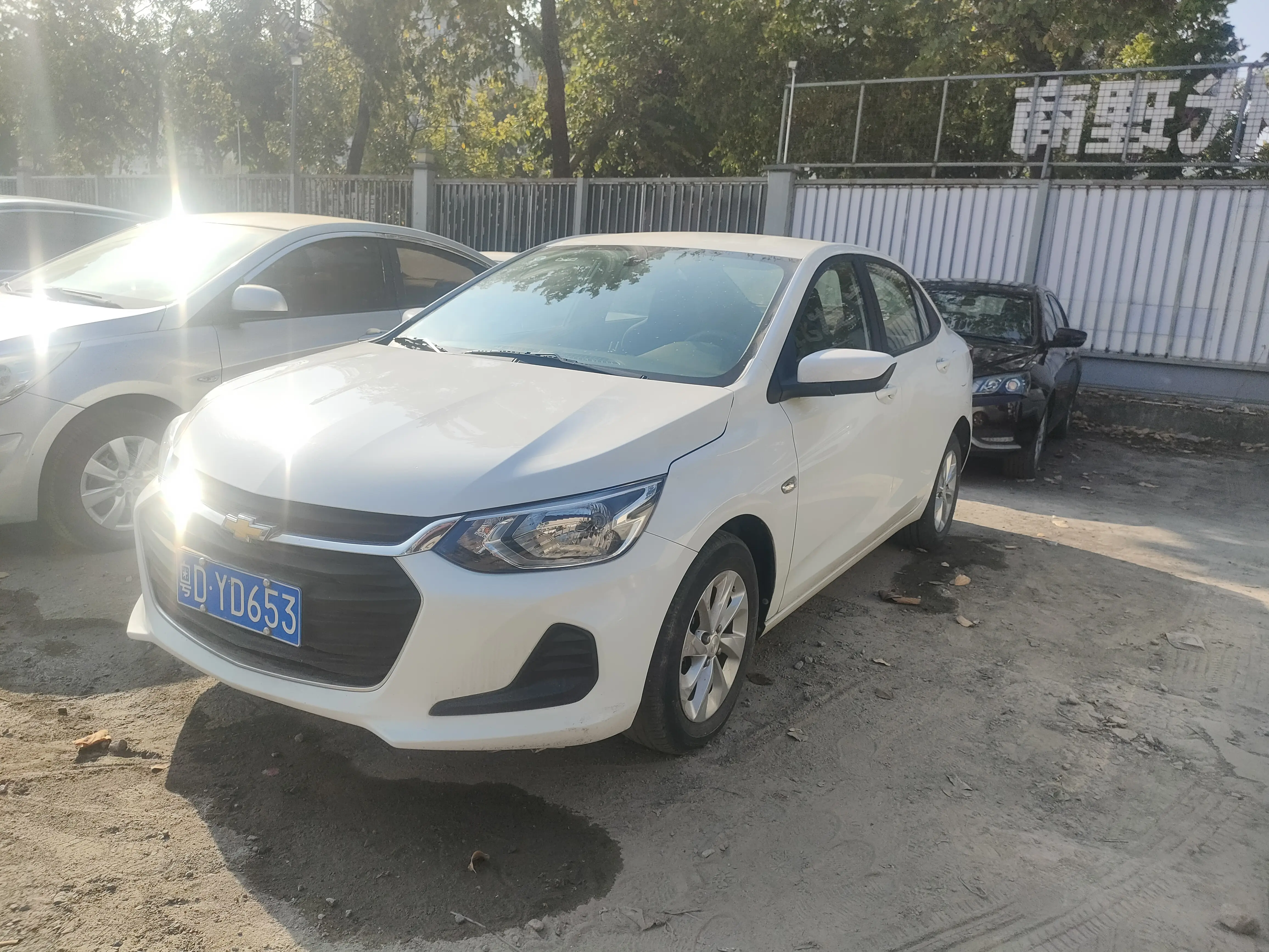 Chevrolet Onix (Kovoz)  из Китая