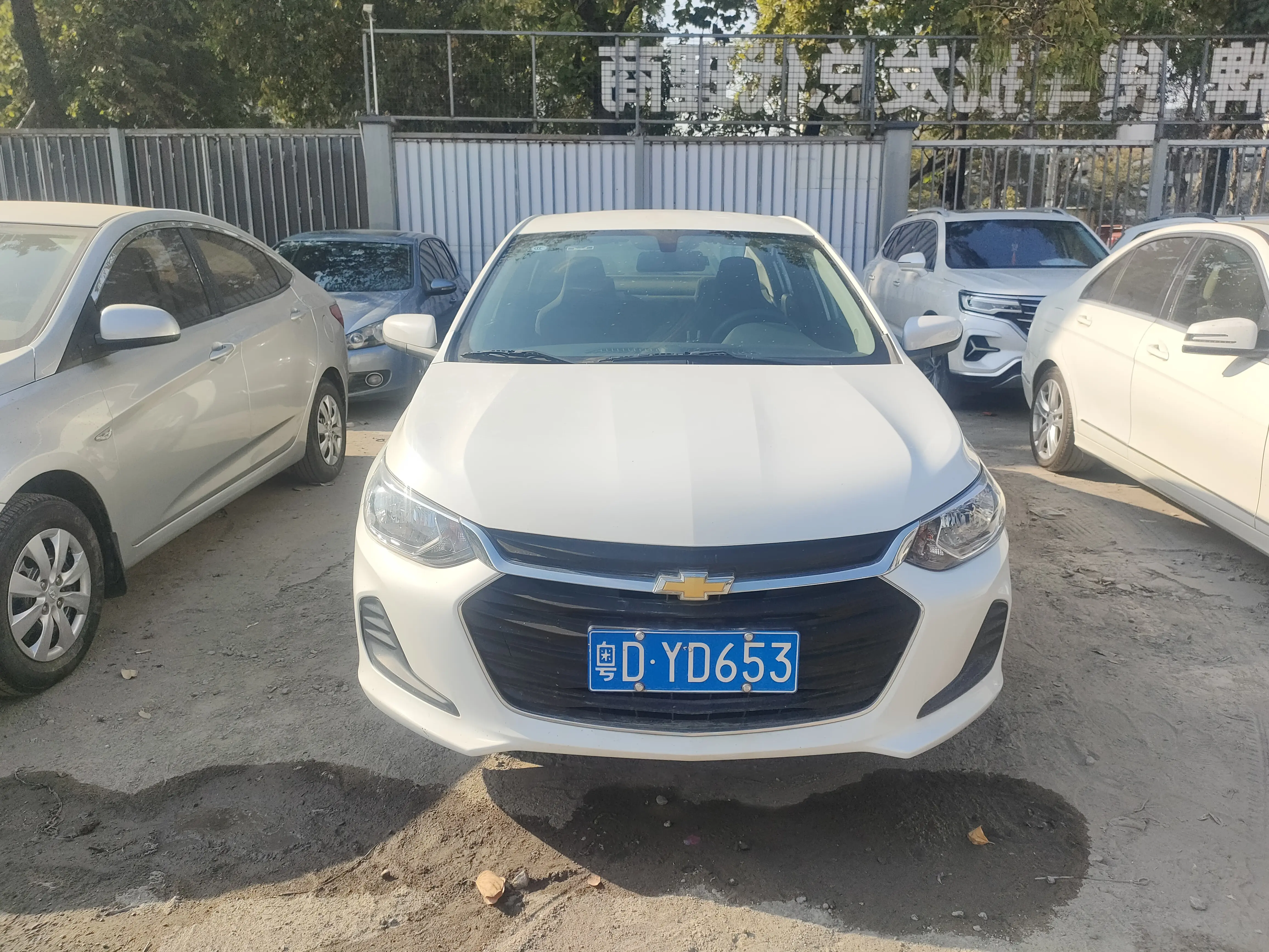 Chevrolet Onix (Kovoz)  из Китая