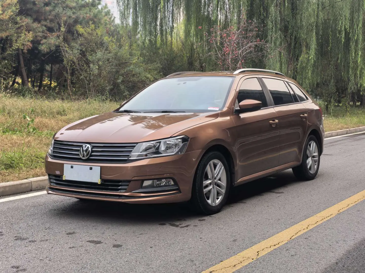 Volkswagen Langxing  из Китая