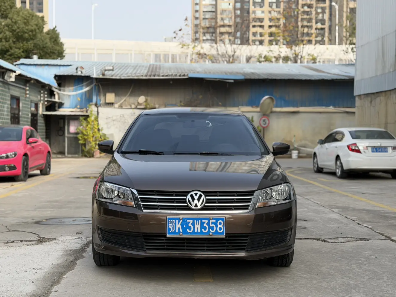 Volkswagen Langxing  из Китая