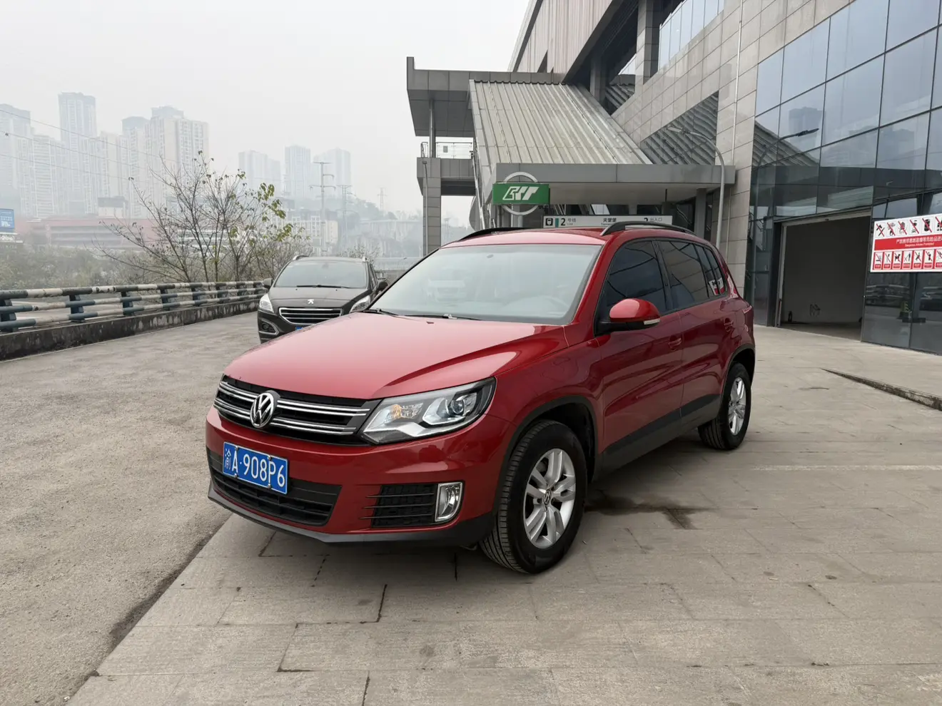 Volkswagen Tiguan  из Китая