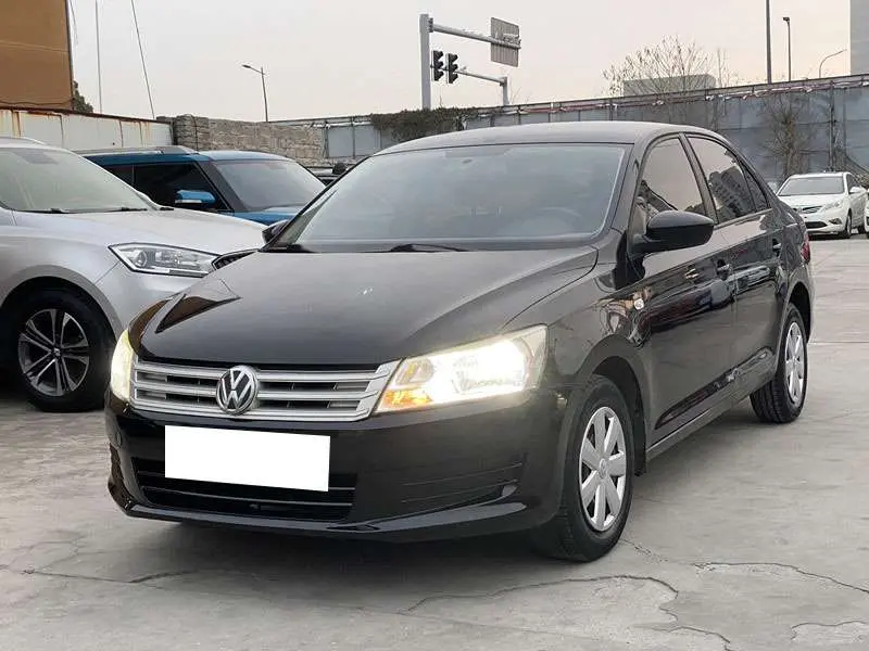 Volkswagen Santana  из Китая