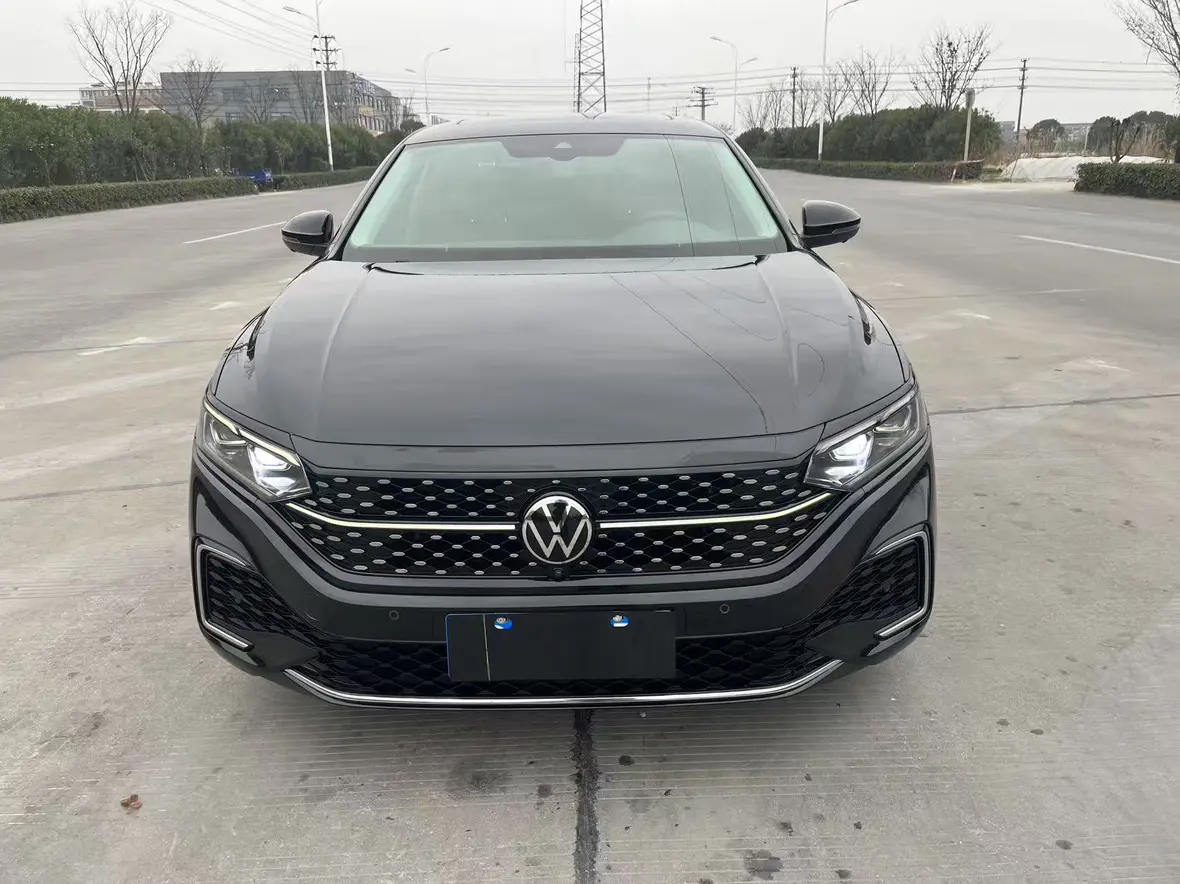 Volkswagen Passat  из Китая
