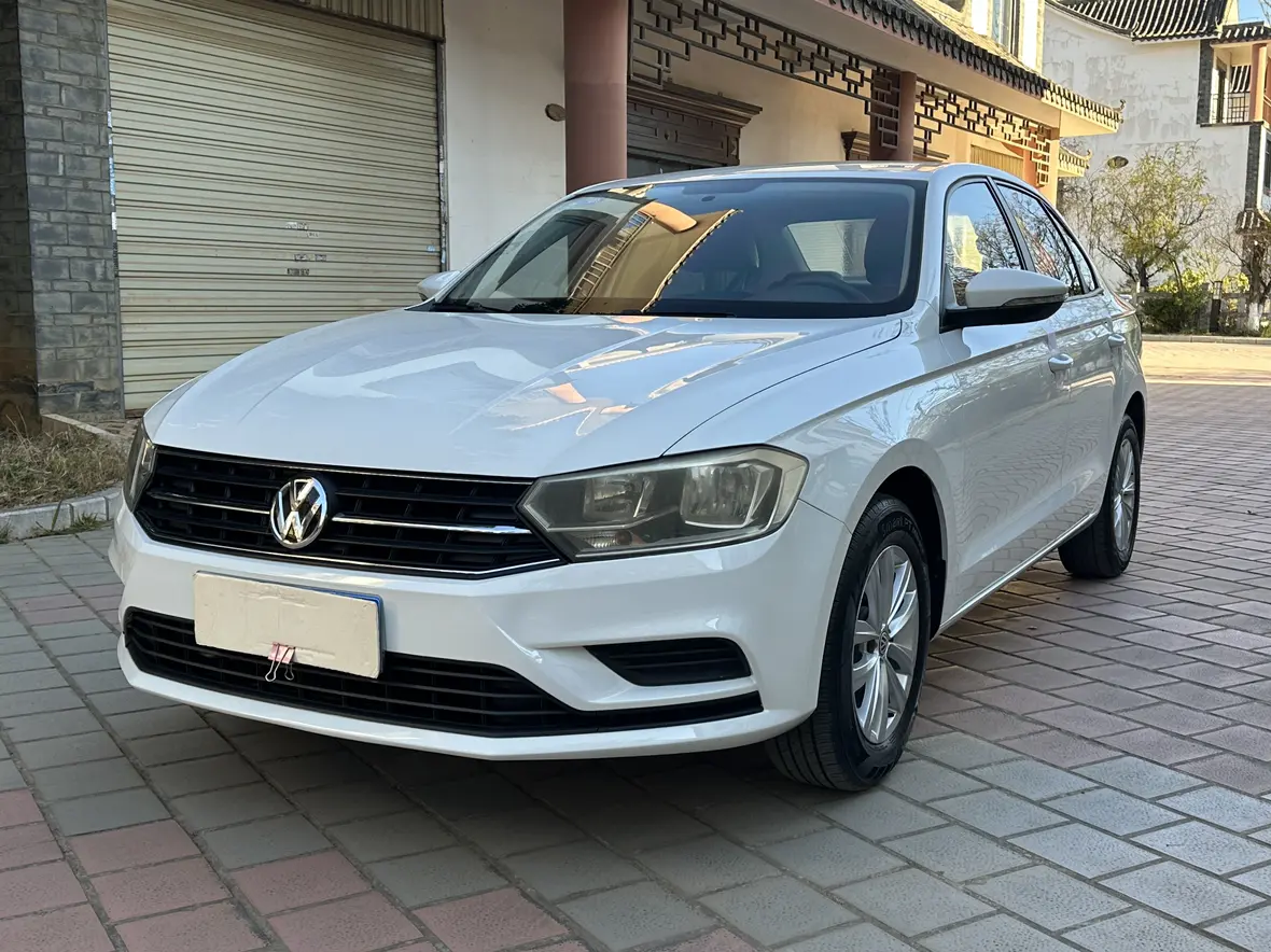 Volkswagen Bora  из Китая
