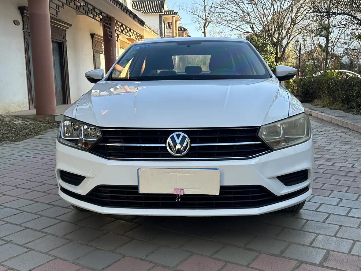 Volkswagen Bora  из Китая