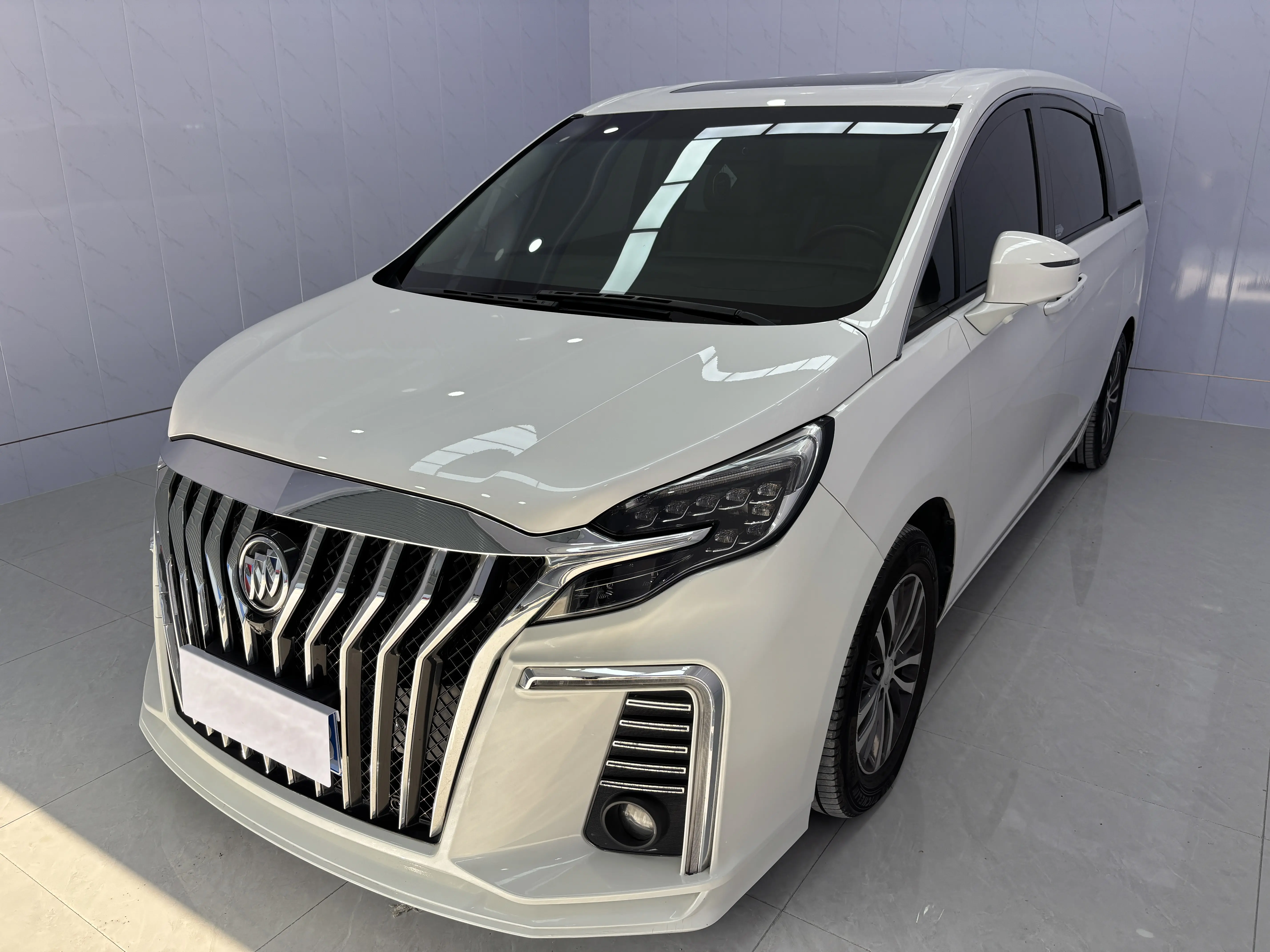 Buick GL8  из Китая