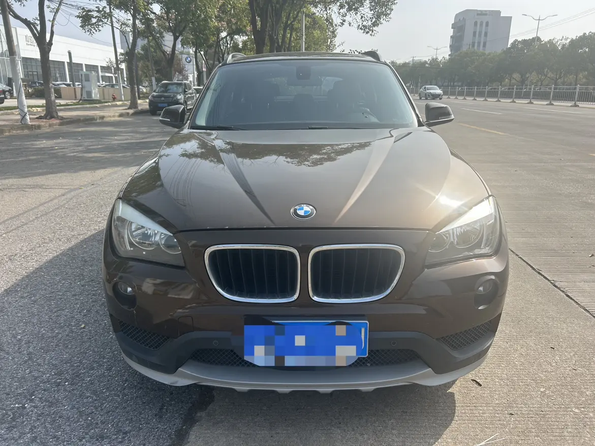 BMW X1  из Китая