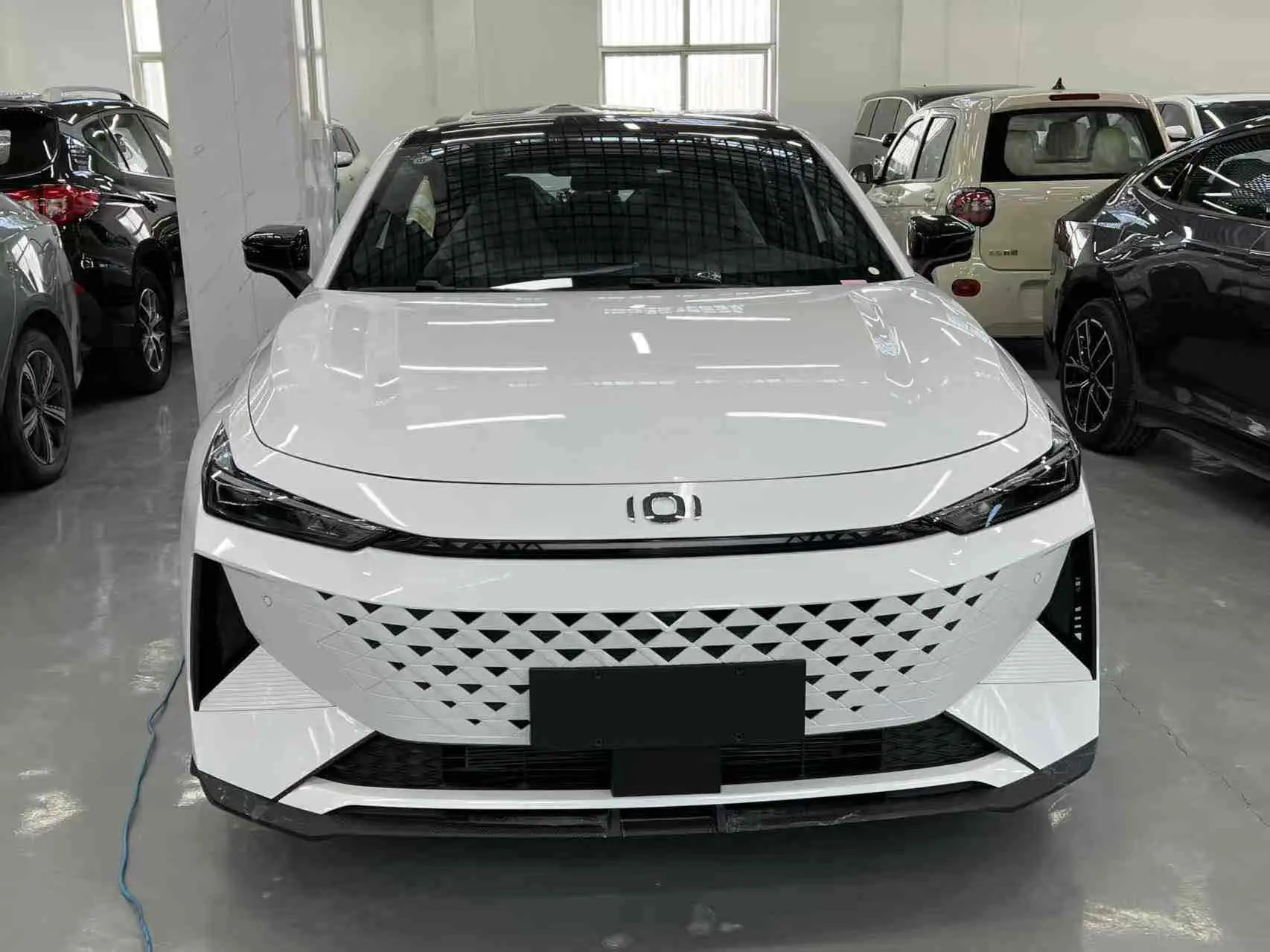 Changan Qiyuan A06 Classic  из Китая