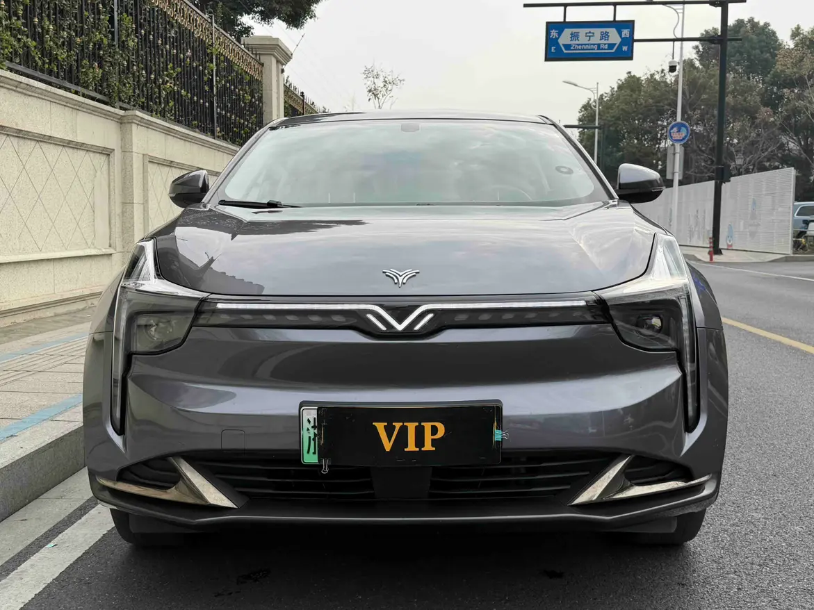 NETA NezhaU  из Китая