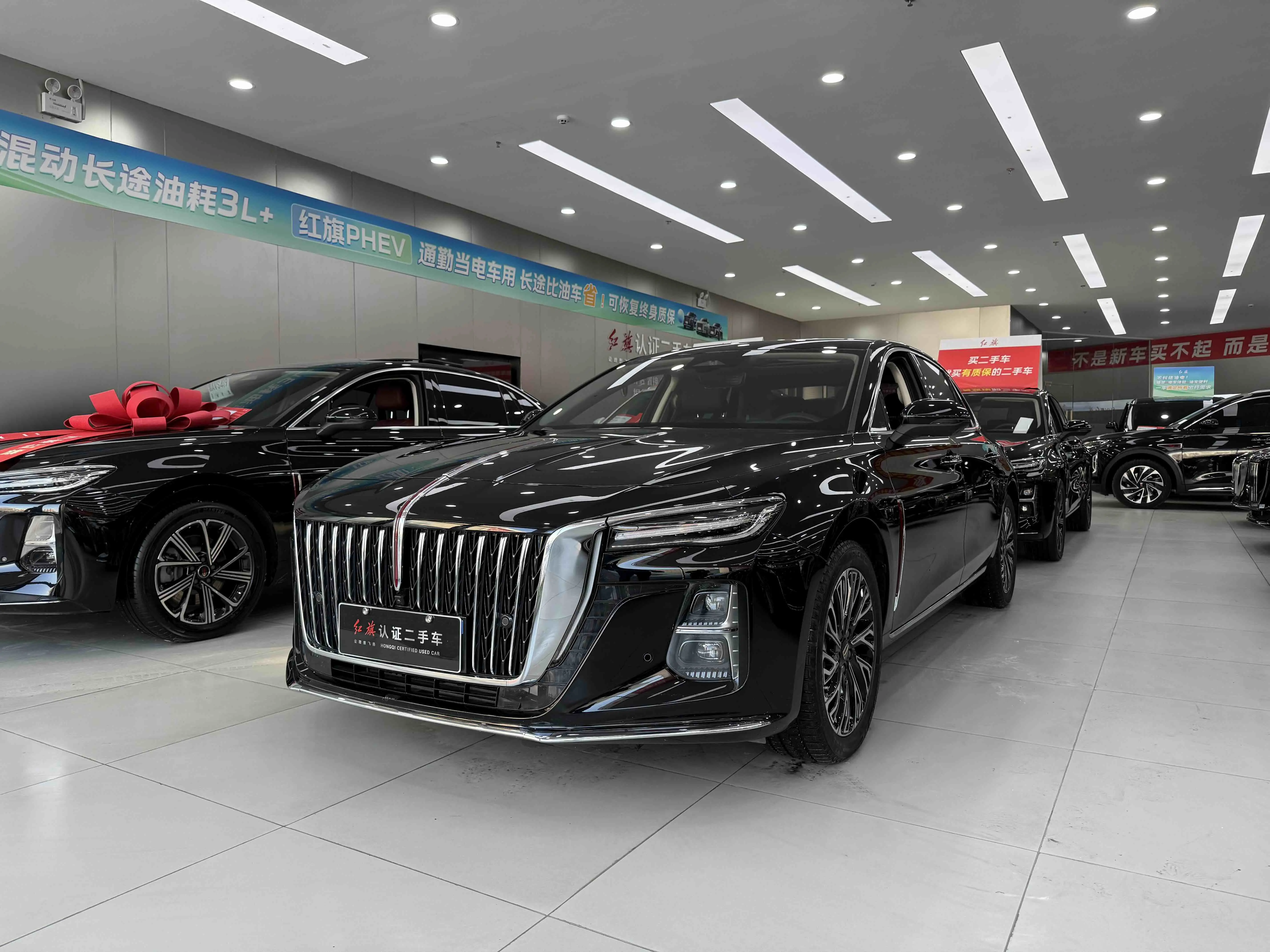 Hongqi H5  из Китая