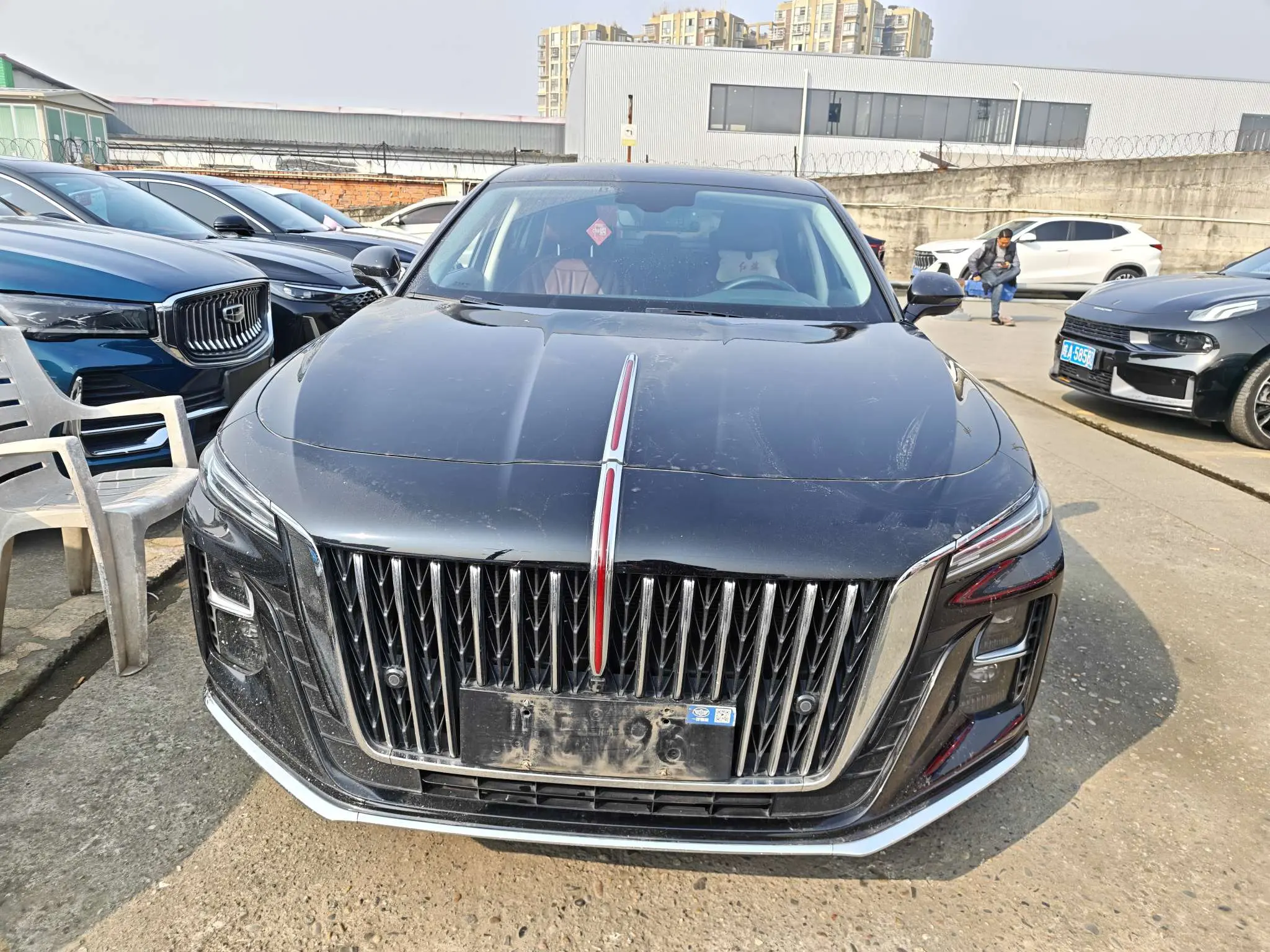 Hongqi H5  из Китая