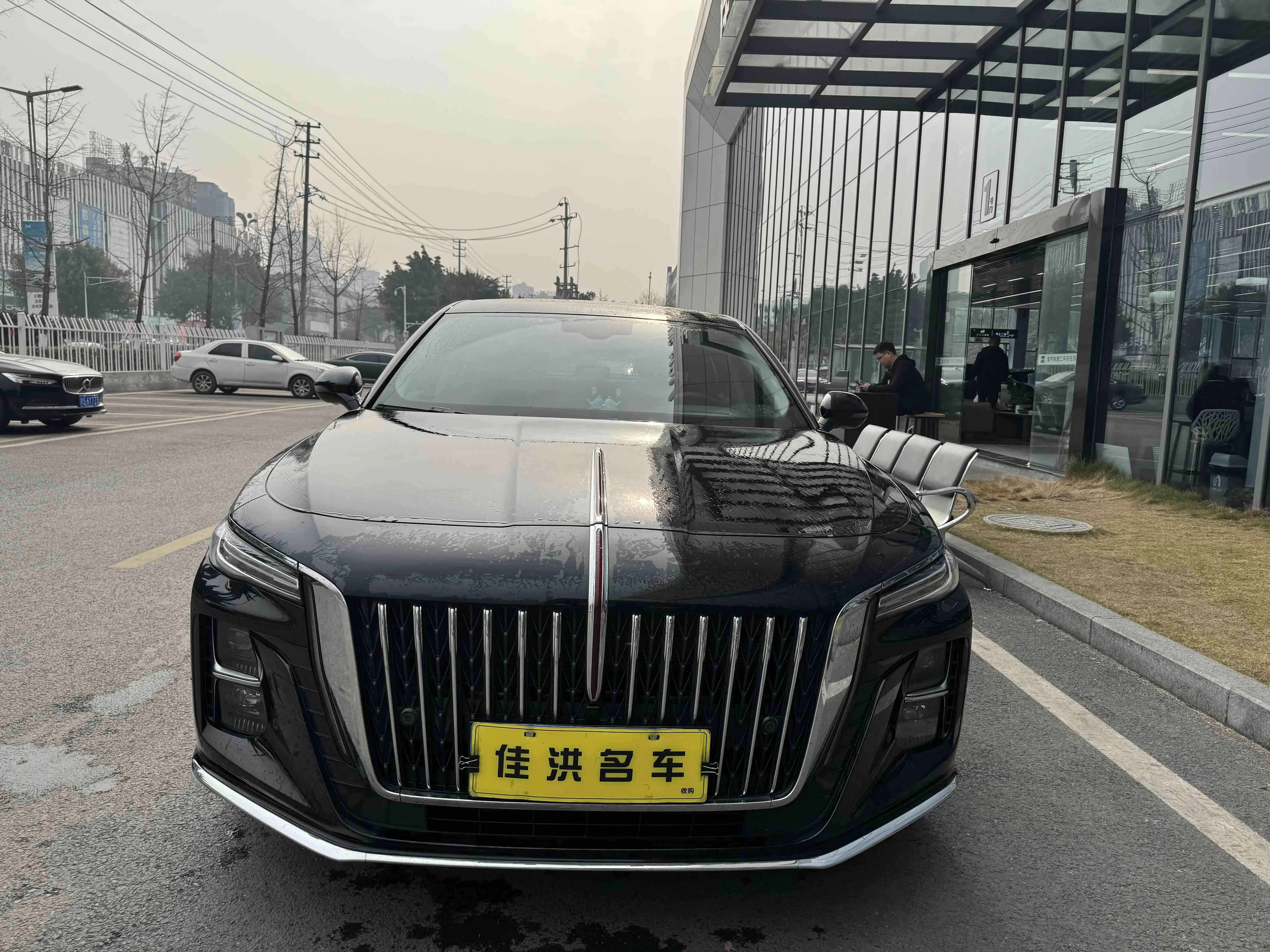 Hongqi H5  из Китая