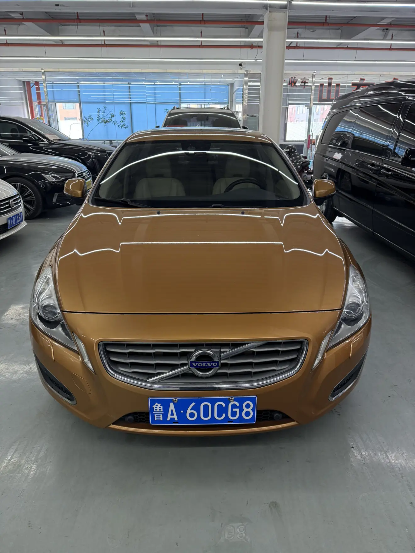 Volvo S60  из Китая
