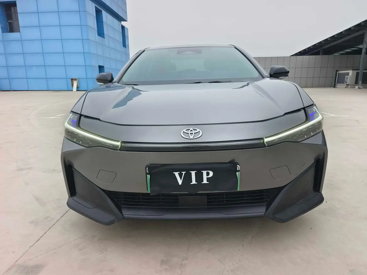 Toyota bZ3  из Китая