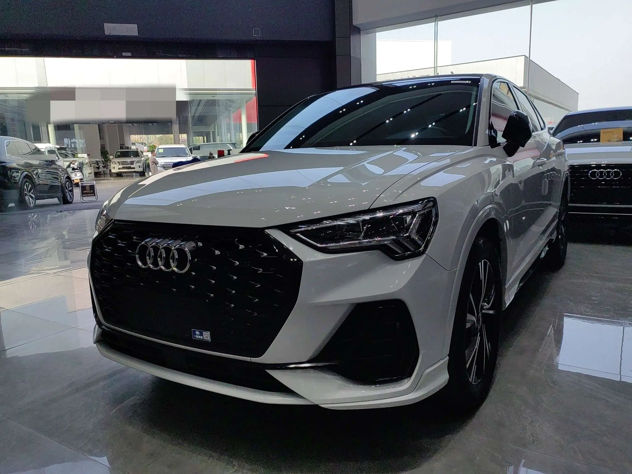 Audi Q3 Sportback  из Китая